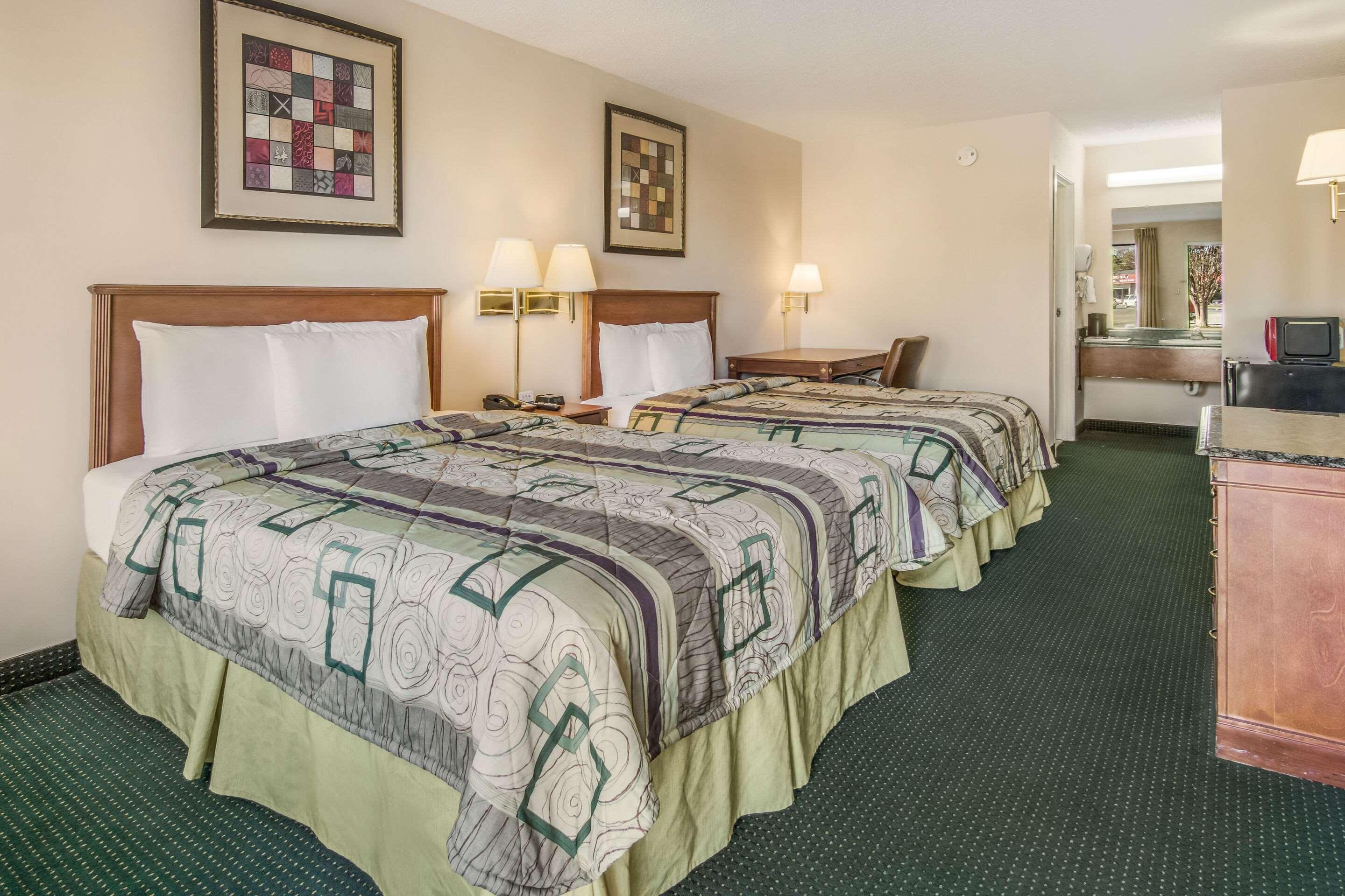 Rodeway Inn & Suites Dublin Exterior foto