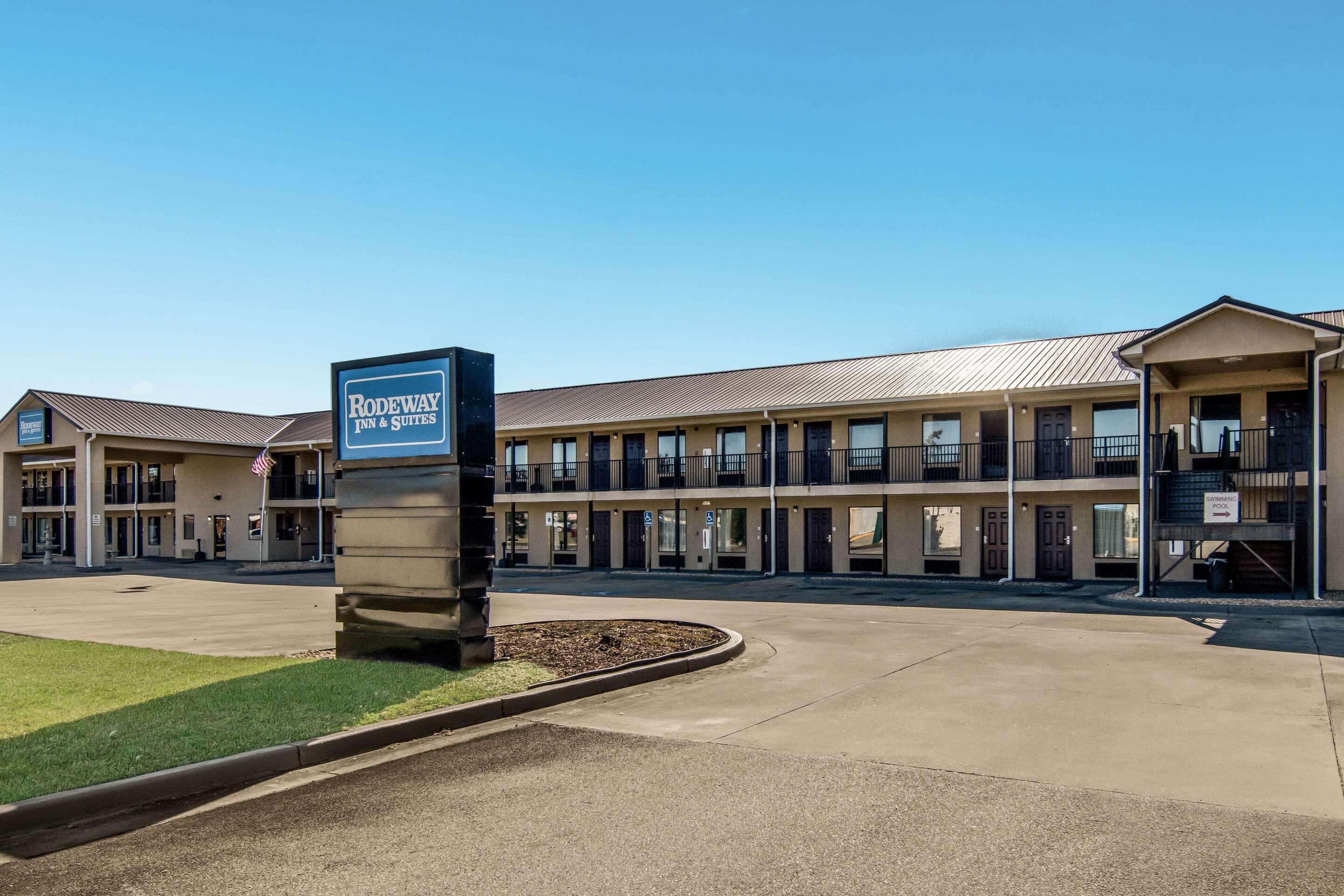 Rodeway Inn & Suites Dublin Exterior foto